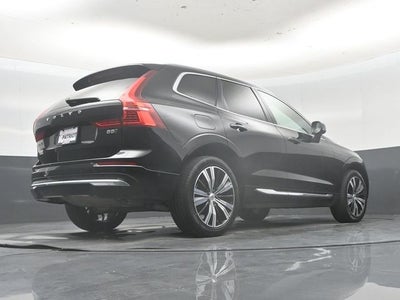 2023 Volvo XC60 B5 Ultimate Bright Theme