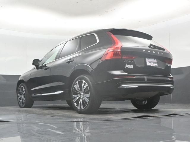 2023 Volvo XC60 B5 Ultimate Bright Theme