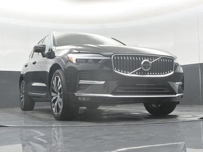 2023 Volvo XC60 B5 Ultimate Bright Theme