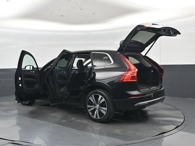 2023 Volvo XC60 B5 Ultimate Bright Theme