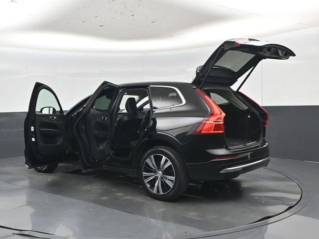 2023 Volvo XC60 B5 Ultimate Bright Theme