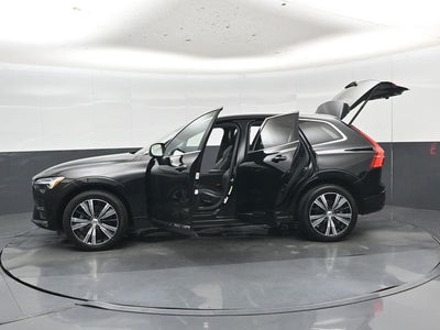 2023 Volvo XC60 B5 Ultimate Bright Theme