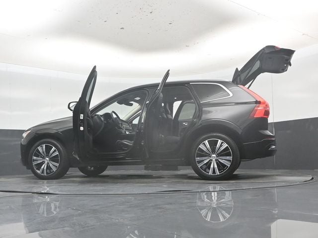 2023 Volvo XC60 B5 Ultimate Bright Theme