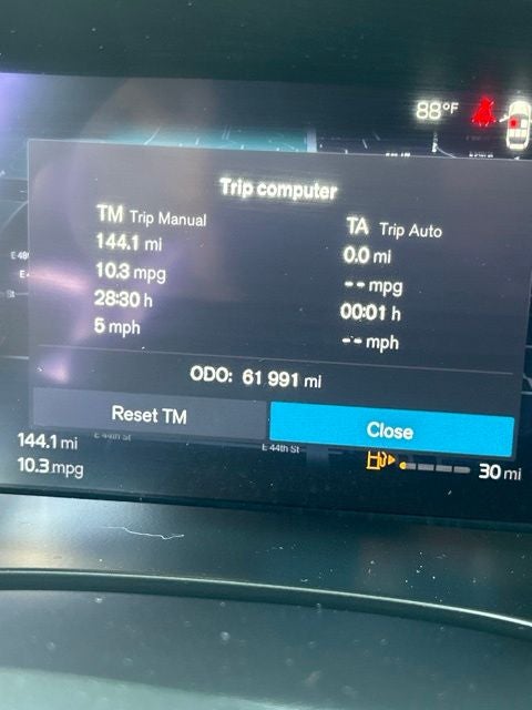 2023 Volvo XC60 B5 Ultimate Bright Theme