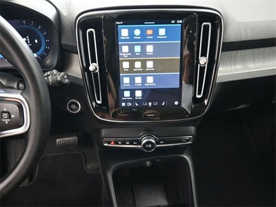 2024 Volvo XC40 B5 Plus Bright Theme