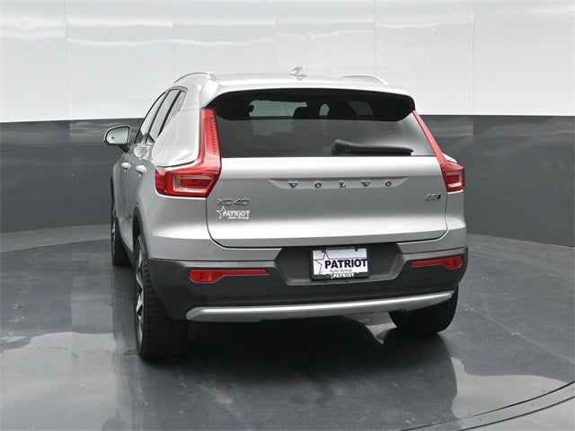 2024 Volvo XC40 B5 Plus Bright Theme