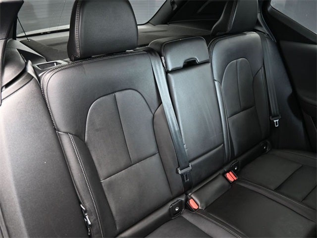 2024 Volvo XC40 B5 Plus Bright Theme