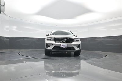 2024 Volvo XC40 B5 Plus Bright Theme