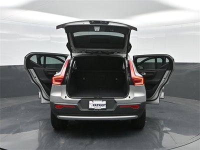 2024 Volvo XC40 B5 Plus Bright Theme