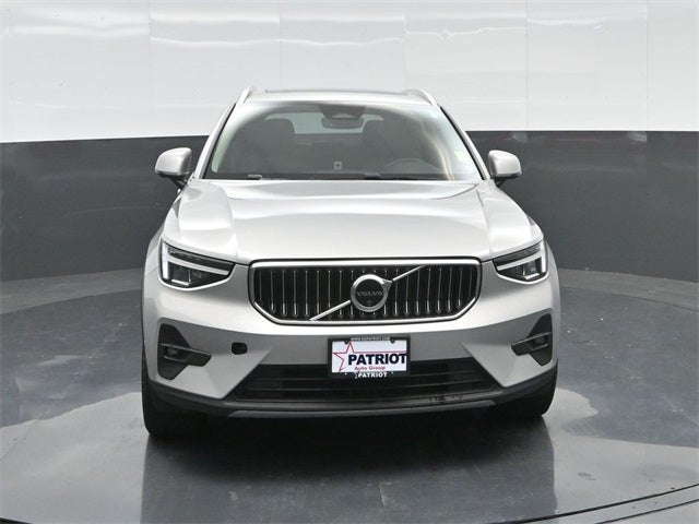 2024 Volvo XC40 B5 Plus Bright Theme