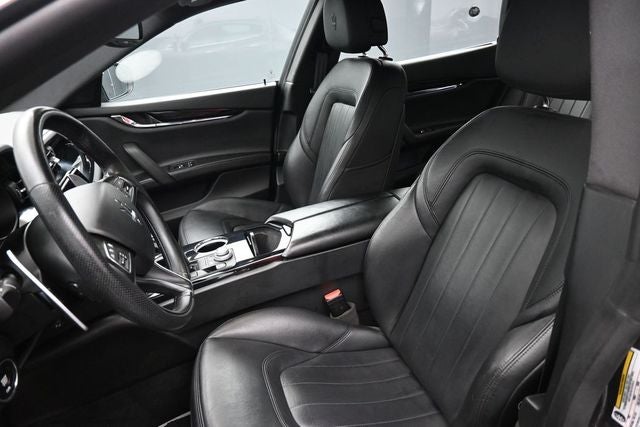 2022 Maserati Quattroporte Modena Q4