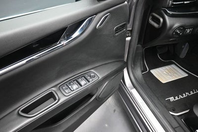 2022 Maserati Quattroporte Modena Q4
