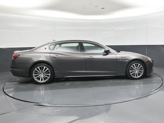 2022 Maserati Quattroporte Modena Q4