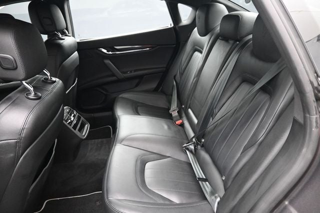 2022 Maserati Quattroporte Modena Q4