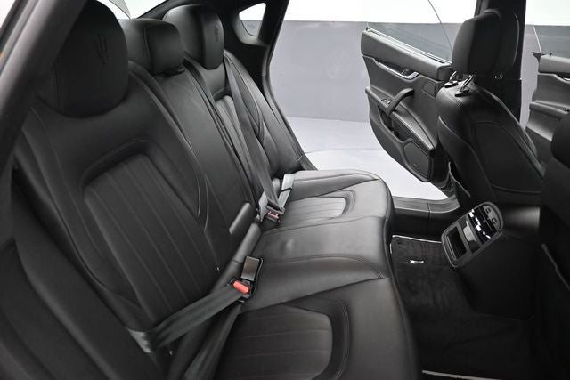 2022 Maserati Quattroporte Modena Q4