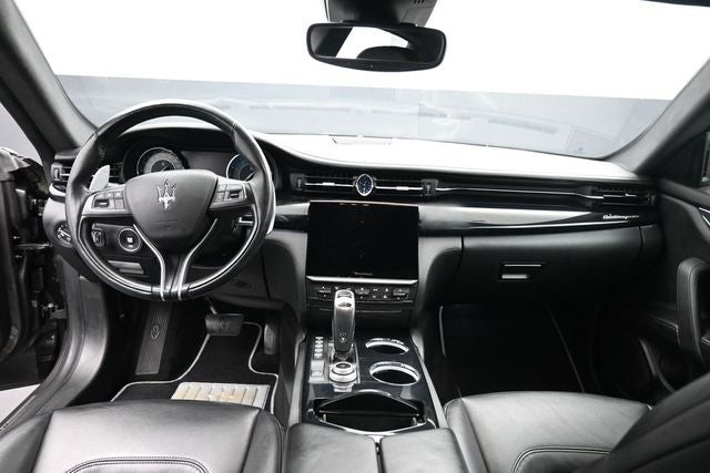 2022 Maserati Quattroporte Modena Q4