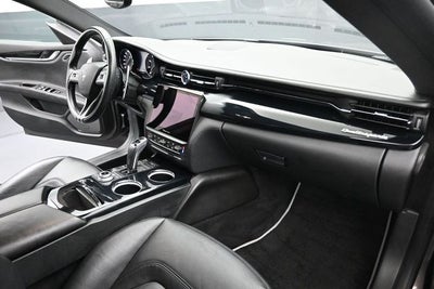 2022 Maserati Quattroporte Modena Q4