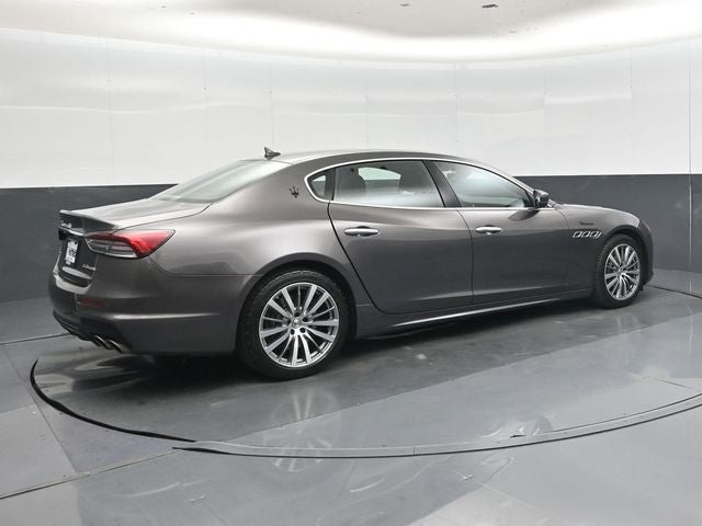 2022 Maserati Quattroporte Modena Q4