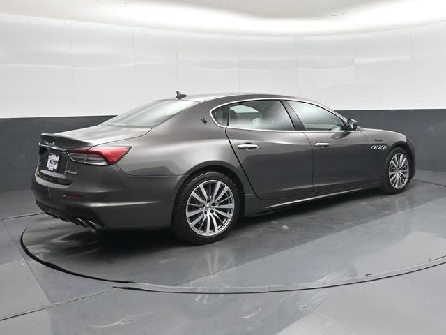 2022 Maserati Quattroporte Modena Q4