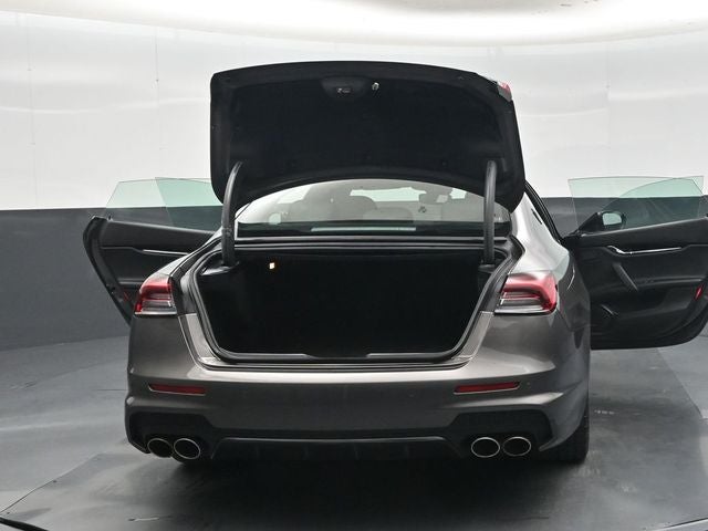 2022 Maserati Quattroporte Modena Q4