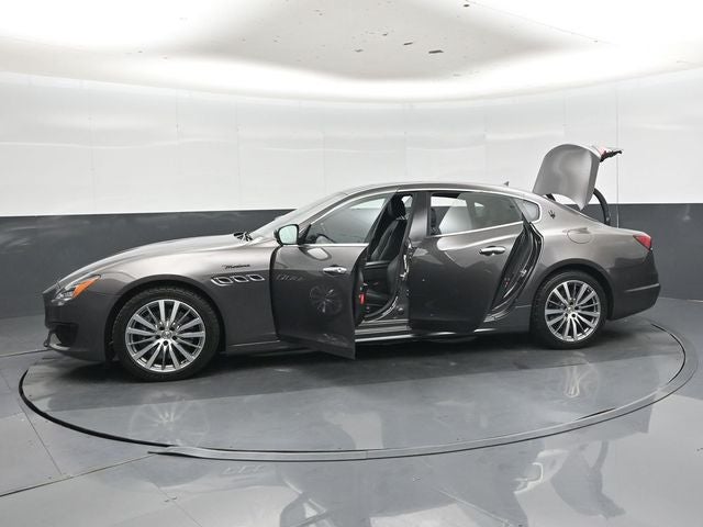 2022 Maserati Quattroporte Modena Q4