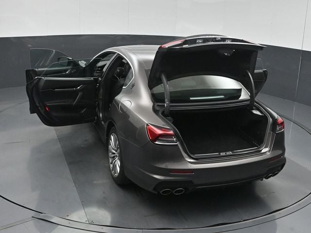 2022 Maserati Quattroporte Modena Q4