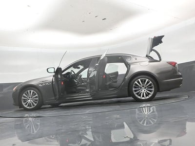 2022 Maserati Quattroporte Modena Q4