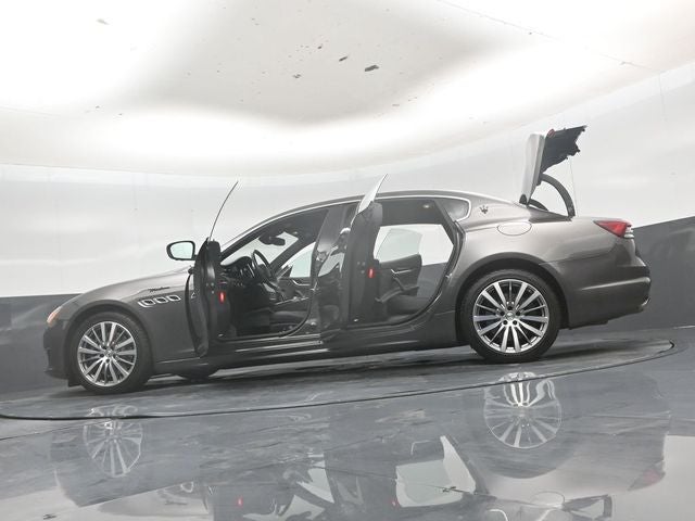 2022 Maserati Quattroporte Modena Q4