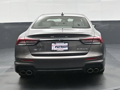 2022 Maserati Quattroporte Modena Q4