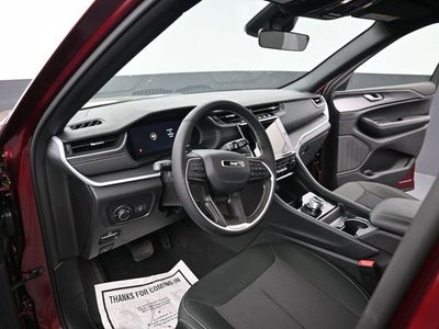 2026 Jeep Grand Cherokee Laredo