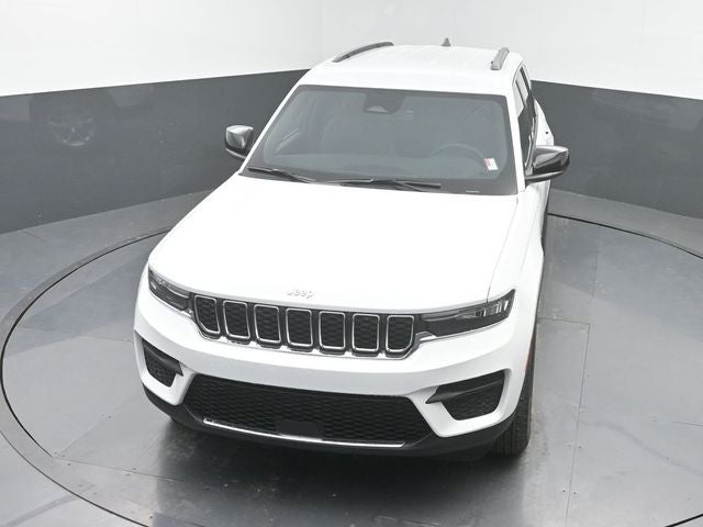 2026 Jeep Grand Cherokee Laredo