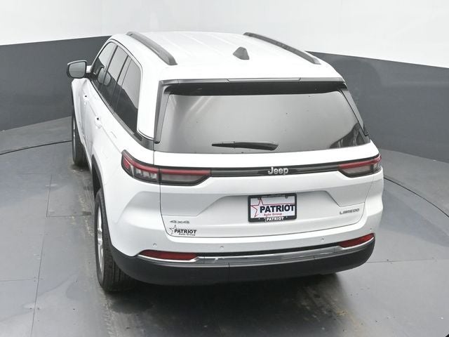2026 Jeep Grand Cherokee Laredo