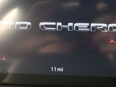 2026 Jeep Grand Cherokee Laredo