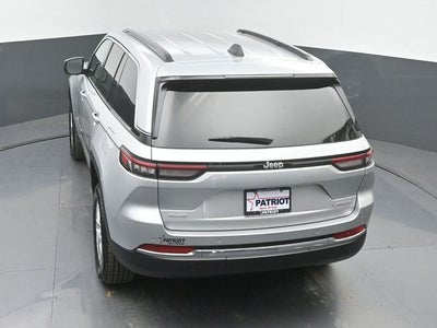 2026 Jeep Grand Cherokee Laredo