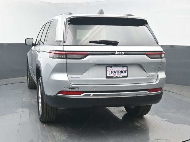 2026 Jeep Grand Cherokee Laredo