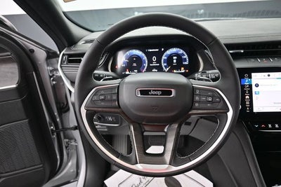 2026 Jeep Grand Cherokee Laredo Altitude