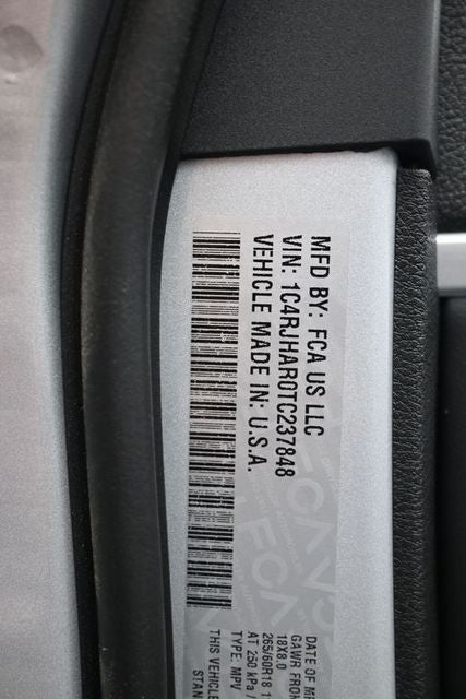 2026 Jeep Grand Cherokee Laredo Altitude