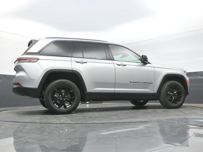 2026 Jeep Grand Cherokee Altitude