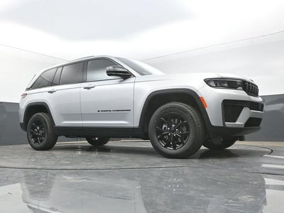 2026 Jeep Grand Cherokee Altitude