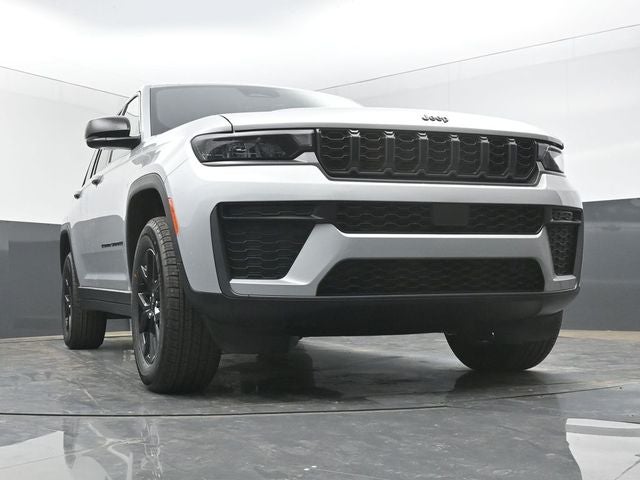 2026 Jeep Grand Cherokee Altitude