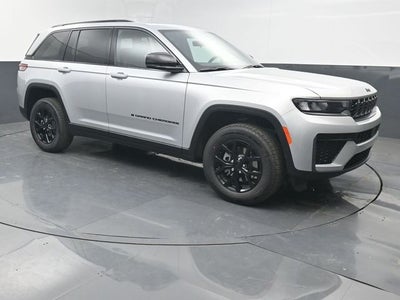 2026 Jeep Grand Cherokee Laredo Altitude