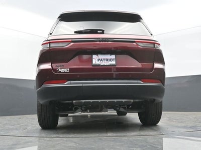 2026 Jeep Grand Cherokee Laredo