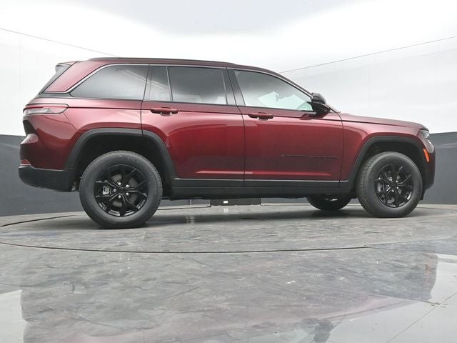 2026 Jeep Grand Cherokee Laredo