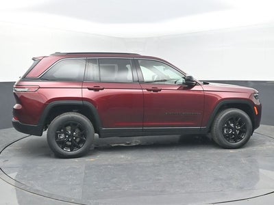 2026 Jeep Grand Cherokee Laredo