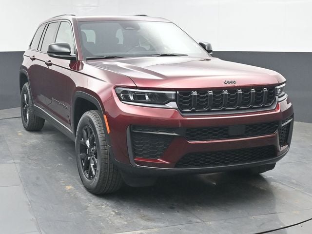 2026 Jeep Grand Cherokee Laredo