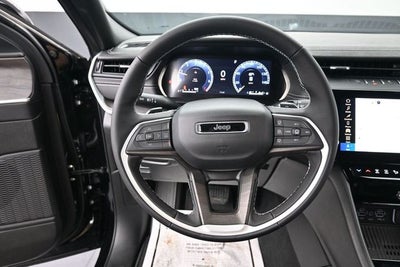 2026 Jeep Grand Cherokee Laredo Altitude