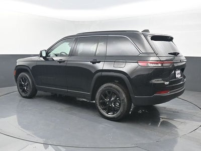 2026 Jeep Grand Cherokee Laredo Altitude