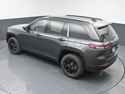 2026 Jeep Grand Cherokee Laredo