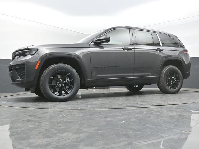 2026 Jeep Grand Cherokee Laredo