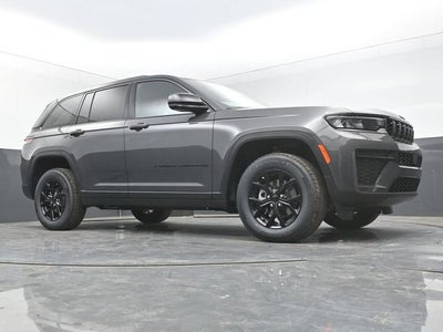 2026 Jeep Grand Cherokee Laredo